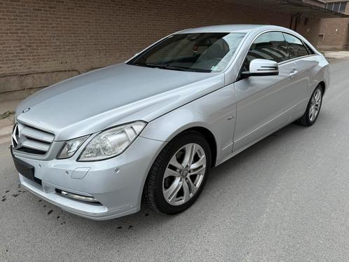 Mercedes Classe E 220 cdi Coupé 2011 Excellent état!, Auto's, Mercedes-Benz, Bedrijf, E-Klasse, Euro 5, Coupé, Handgeschakeld