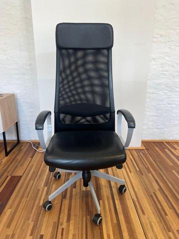 6x IKEA MARKUS bureaustoelen – Vissle donkergrijs beschikbaar voor biedingen