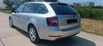 Skoda Octavia break ** Navi**zetel verwarming**, Voorwielaandrijving, Stof, 4 cilinders, Parkeersensor