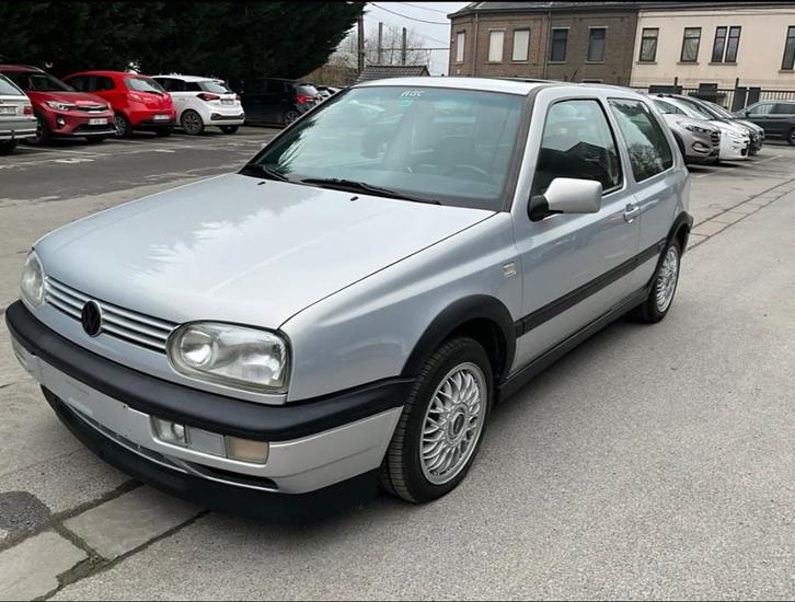 Golf 3 vr6 1992 1er proprio parfait etat, Auto's, Volkswagen, Particulier, Golf, Airconditioning, Alarm, Boordcomputer, Centrale vergrendeling