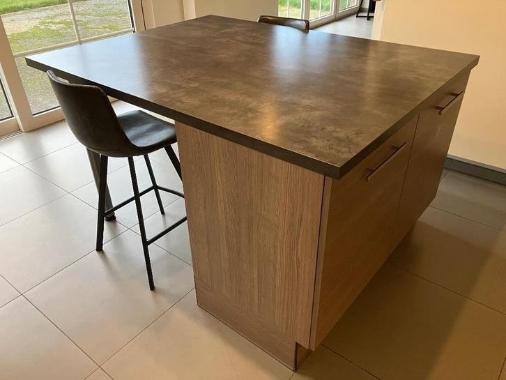 Kookeiland met onderkast, inclusief 2 barstoelen van leer, Huis en Inrichting, Keuken | Complete keukens, Zo goed als nieuw, Overige typen