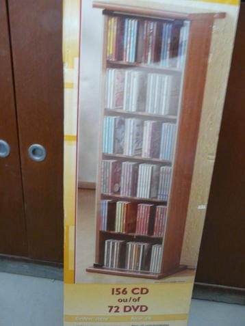 9 CD/DVD kastjes met glazen deuren voor 156 CD /72 DVD beschikbaar voor biedingen