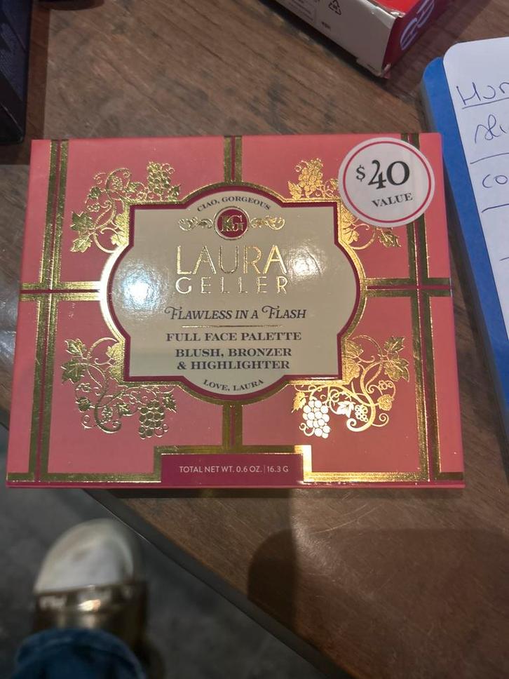 Laura Geller in aFlash facepalette/blush,bronzer&highlighter, Bijoux, Sacs & Beauté, Beauté | Cosmétiques & Maquillage, Neuf, Enlèvement ou Envoi