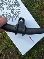 Specialized turbo levo stuur met stuurpen, Vélos & Vélomoteurs, Enlèvement, Comme neuf, VTT, Guidon