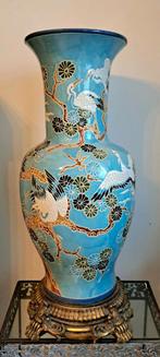 Vintage grand vase faïence asiatique sur pied Grues du Japon, Enlèvement