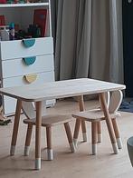 adorable ensemble table et 2 chaises lapin en bois, Comme neuf, Enlèvement, Table(s) et Chaise(s)