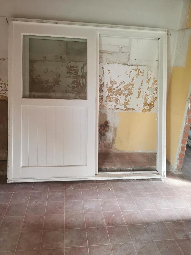 Fenêtre levante et coulissante en bois, Bricolage & Construction, Châssis & Portes coulissantes, Comme neuf, Baie vitrée coulissante