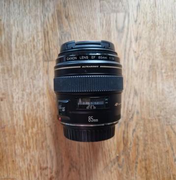 Objectif Canon EF 85 mm f/1.8 beschikbaar voor biedingen