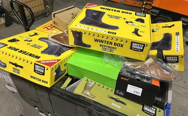 Partij werkschoenen/veiligheidsschoenen 80 paar NIEUW!, Bricolage & Construction, Vêtements de sécurité, Neuf, Enlèvement