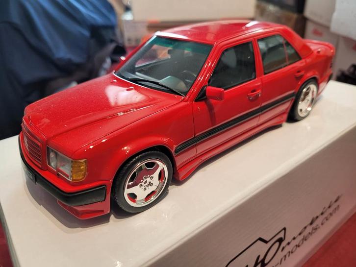 2 x Mercedes-Benz 300 e en Mercedes-Benz 560 sex otto nieuw, Hobby en Vrije tijd, Modelauto's | 1:18, Ophalen of Verzenden