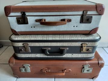 3 oude vintage koffers  beschikbaar voor biedingen
