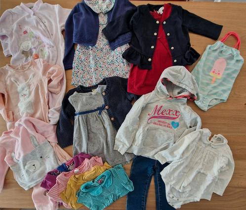 Pakket meisjes kleding (winter) maat 86, 17 stuks, prima sta, Enfants & Bébés, Vêtements de bébé | Packs de vêtements pour bébés