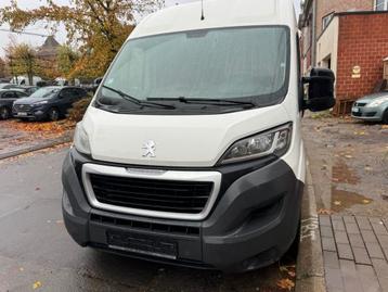 Peugeot Boxer 2,2L Bien Entretenue Carnet Complet à jour beschikbaar voor biedingen