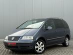 Volkswagen Sharan 1.9 TDI 7-Zit Automaat Cruise Park.Sensor, Auto's, Volkswagen, 4 cilinders, Blauw, Leder en Stof, 7 zetels