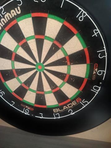 Darts kast + blok + surround beschikbaar voor biedingen