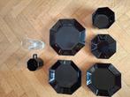 Service complet avec verres ARCOPAL NOIR, Antiek en Kunst, Antiek | Servies compleet, Ophalen