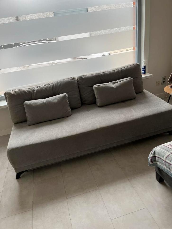Zetelbank in perfecte staat, Huis en Inrichting, Slaapkamer | Slaapbanken, Zo goed als nieuw, 200 cm, Tweepersoons, Grijs, Ophalen