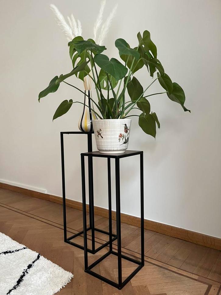 Set van 2 decoratieve zuilen – Zwart metaal & MDF - Nieuw!, Huis en Inrichting, Woonaccessoires | Zuilen en Pilaren, Nieuw, Ophalen