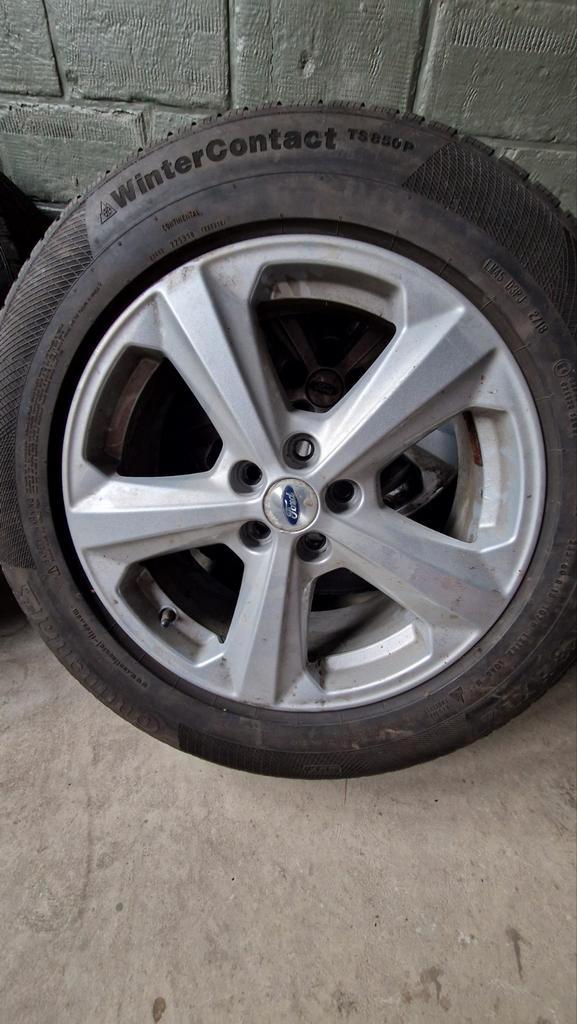 Continental Wintercontact 235/60 R18 HXL winterbanden, Auto-onderdelen, Banden en Velgen, Banden en Velgen, Winterbanden, 18 inch