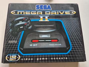 Sega megadrive 2 console met doos en 2 controllers 