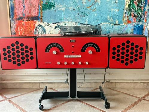 Brionvega RR126 - rood - zeer zeldzaam, Audio, Tv en Foto, Radio's, Refurbished, Radio, Ophalen of Verzenden