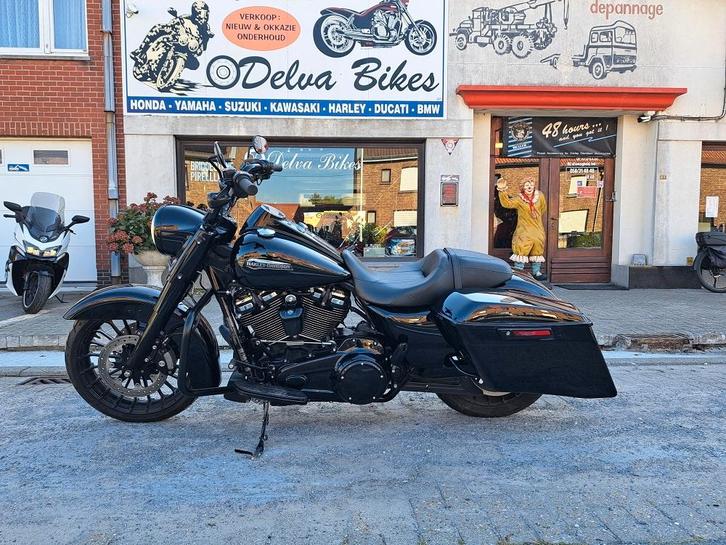 Harley FLHRXS Roadking SP- 2017- 29975km, Motoren, Motoren | Harley-Davidson, Bedrijf, Toermotor, meer dan 35 kW, 2 cilinders