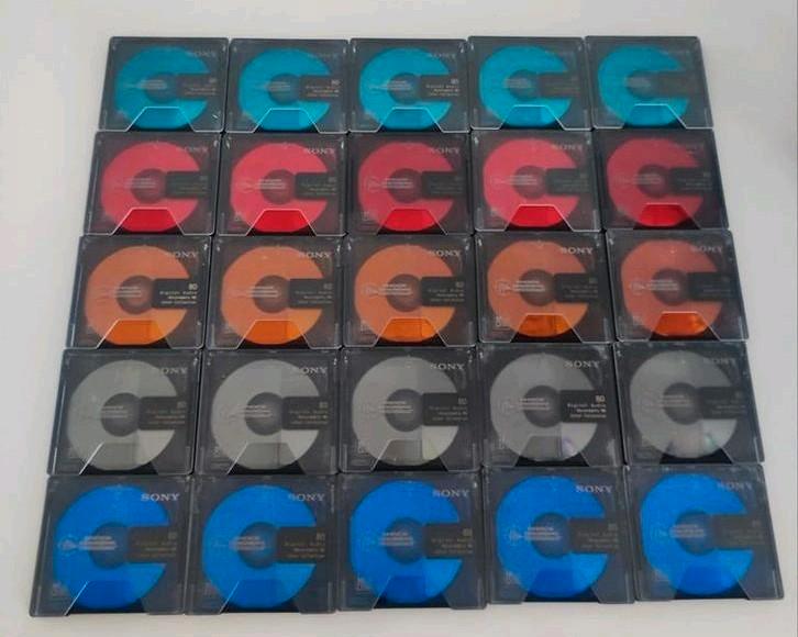 Set van 25 Sony Color Shock Absorbing MiniDiscs, Audio, Tv en Foto, Walkmans, Discmans en Minidiscspelers, Ophalen of Verzenden