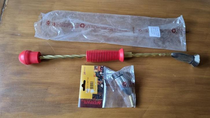 Flessenborstel in inox Ferrari, Hobby en Vrije tijd, Overige Hobby en Vrije tijd, Nieuw, Ophalen of Verzenden