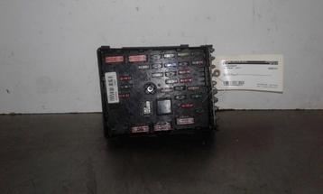BOITIER FUSIBLES Passat Variant 4Motion (3C5) (|3C0937125|), Utilisé, Volkswagen