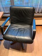 stevige bureaustoel / fauteuil in zwart leder, Huis en Inrichting, Fauteuils, Ophalen, Gebruikt, Leer, Vintage