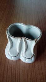 anciennes mini chaussures en porcelaine 6,5 x 6,5 x 5 cm, Antiquités & Art, Antiquités | Porcelaine, Enlèvement ou Envoi