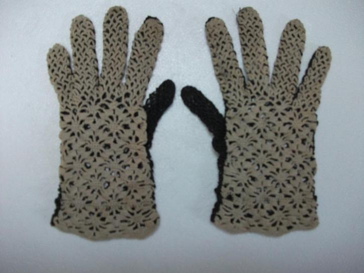 VINTAGE HANDSCHOENEN, Antiek en Kunst, Antiek | Kleding en Textiel, Dames, Kinderen, Ophalen of Verzenden