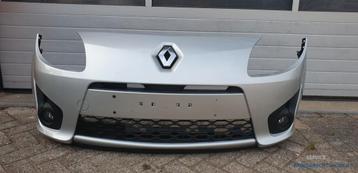 Voorbumper Renault Twingo II GT / Dynamique zilver metallic  beschikbaar voor biedingen