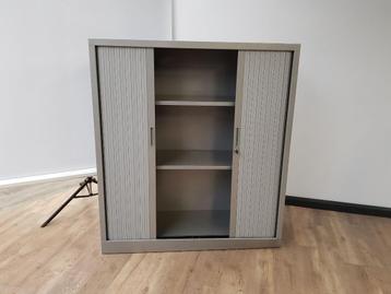 Roldeurkast 135x120 (Aluminium) beschikbaar voor biedingen
