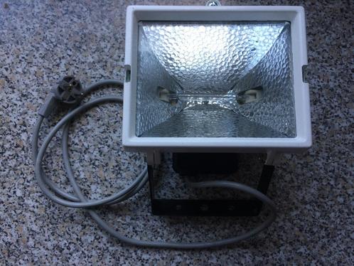 Projecteur halogène 500W NOUVEAU, Jardin & Terrasse, Éclairage extérieur, Neuf, Spots, Acier, 250 watts ou plus, Alimentation secteur