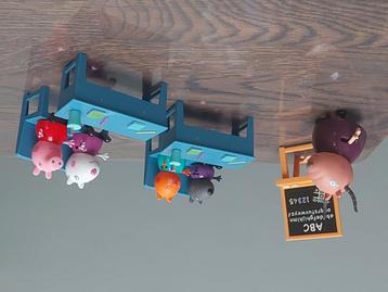 School en auto Peppa Pig  beschikbaar voor biedingen