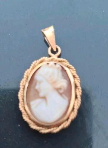 14k Gouden camee hanger, Handtassen en Accessoires, Antieke sieraden, Hanger, Goud, Met edelsteen, Verzenden