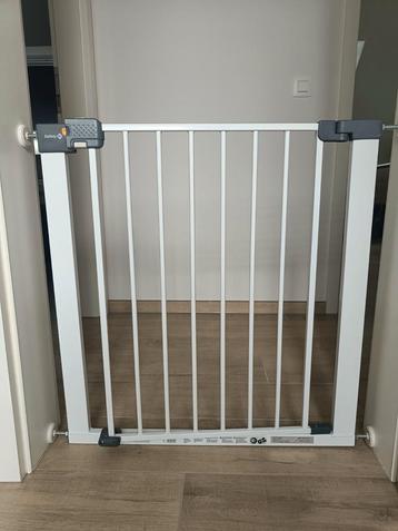 Traphekje, nieuw, niets aan  beschikbaar voor biedingen