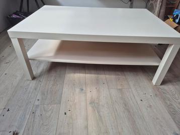 Ikea lack tafel beschikbaar voor biedingen