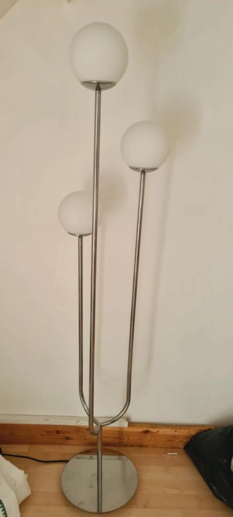 Sta lamp Ikea, Huis en Inrichting, Lampen | Vloerlampen, Zo goed als nieuw, 100 tot 150 cm, Glas, Ophalen
