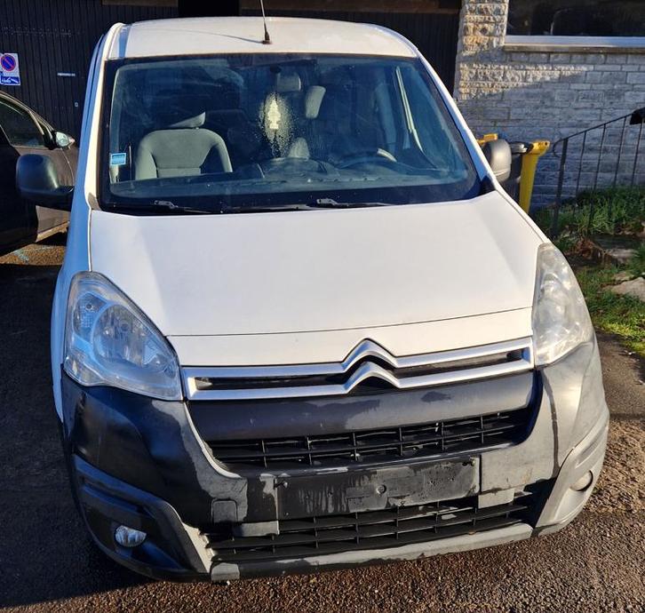 Citroen Berlingo - 2015, Autos, Citroën, Particulier, Berlingo, Vitres électriques, Diesel, Euro 5, 3 portes, Boîte manuelle, Blanc