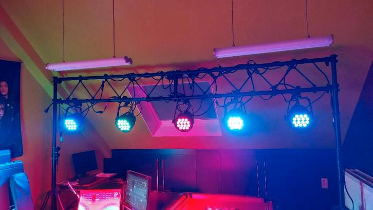 Volledige LED lichtshow - DASLight DMX sturing & flightcases, Muziek en Instrumenten, Licht en Laser, Zo goed als nieuw, Licht