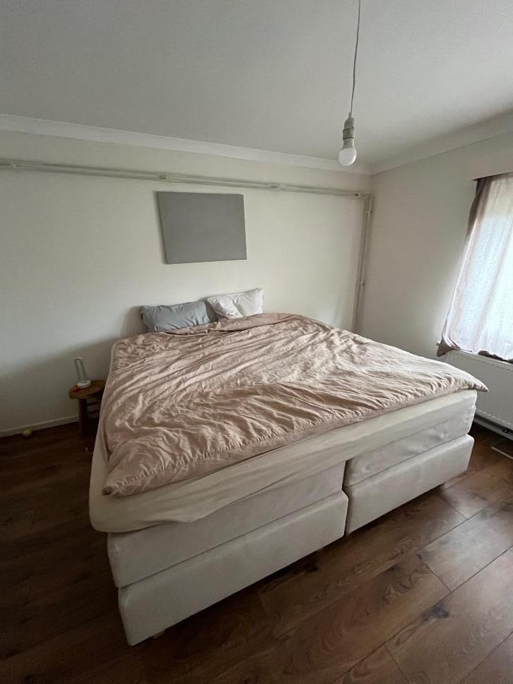 Boxspring slaapkamer bed swiss sense, Huis en Inrichting, Slaapkamer | Boxsprings, Zo goed als nieuw, Overige maten, Overige maten