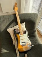 2009 Fender Road Worn '50s Stratocaster, Muziek en Instrumenten, Snaarinstrumenten | Gitaren | Elektrisch, Ophalen, Zo goed als nieuw
