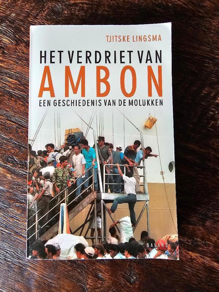 Het verdriet van Ambon, Boeken, Overige Boeken, Gelezen, Ophalen of Verzenden