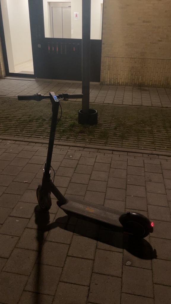 Ninebot G30e, Fietsen en Brommers, Steps, Zo goed als nieuw, Ophalen