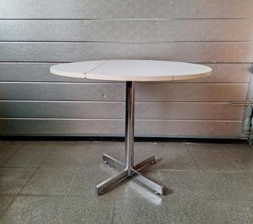 Vintage inklapbare ronde tafel