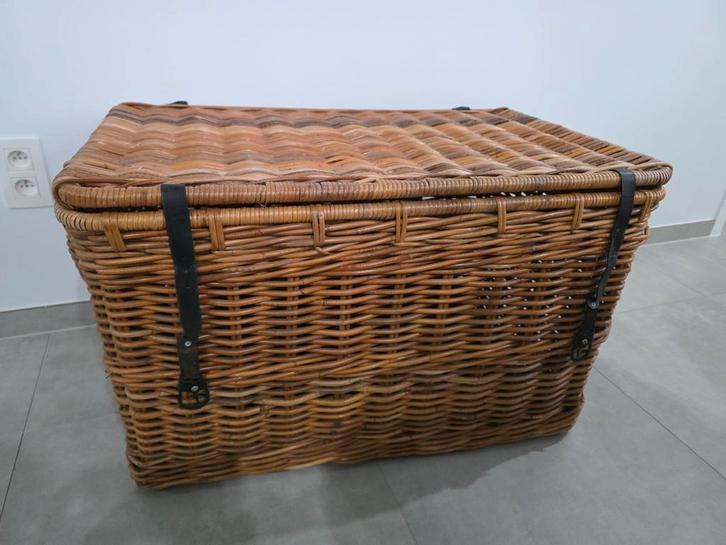 Robuuste Vintage Rieten Koffer, Maison & Meubles, Accessoires pour la Maison | Plataux & Paniers, Utilisé, Panier, Rectangulaire