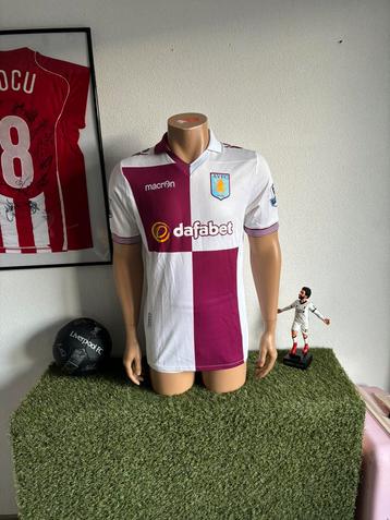 Aston Villa thuisshirt 2011-2012 Benteke  beschikbaar voor biedingen