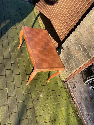 Salontafel  beschikbaar voor biedingen